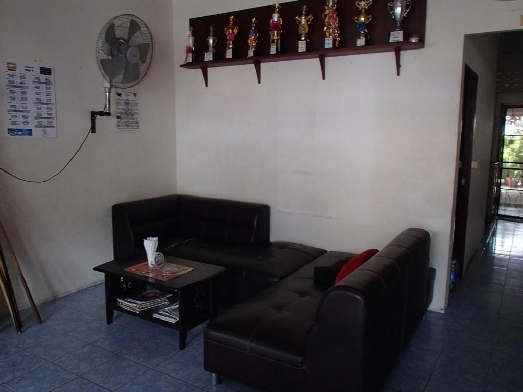 Little Austria Tams Guesthouse Chaweng Plajı Dış mekan fotoğraf