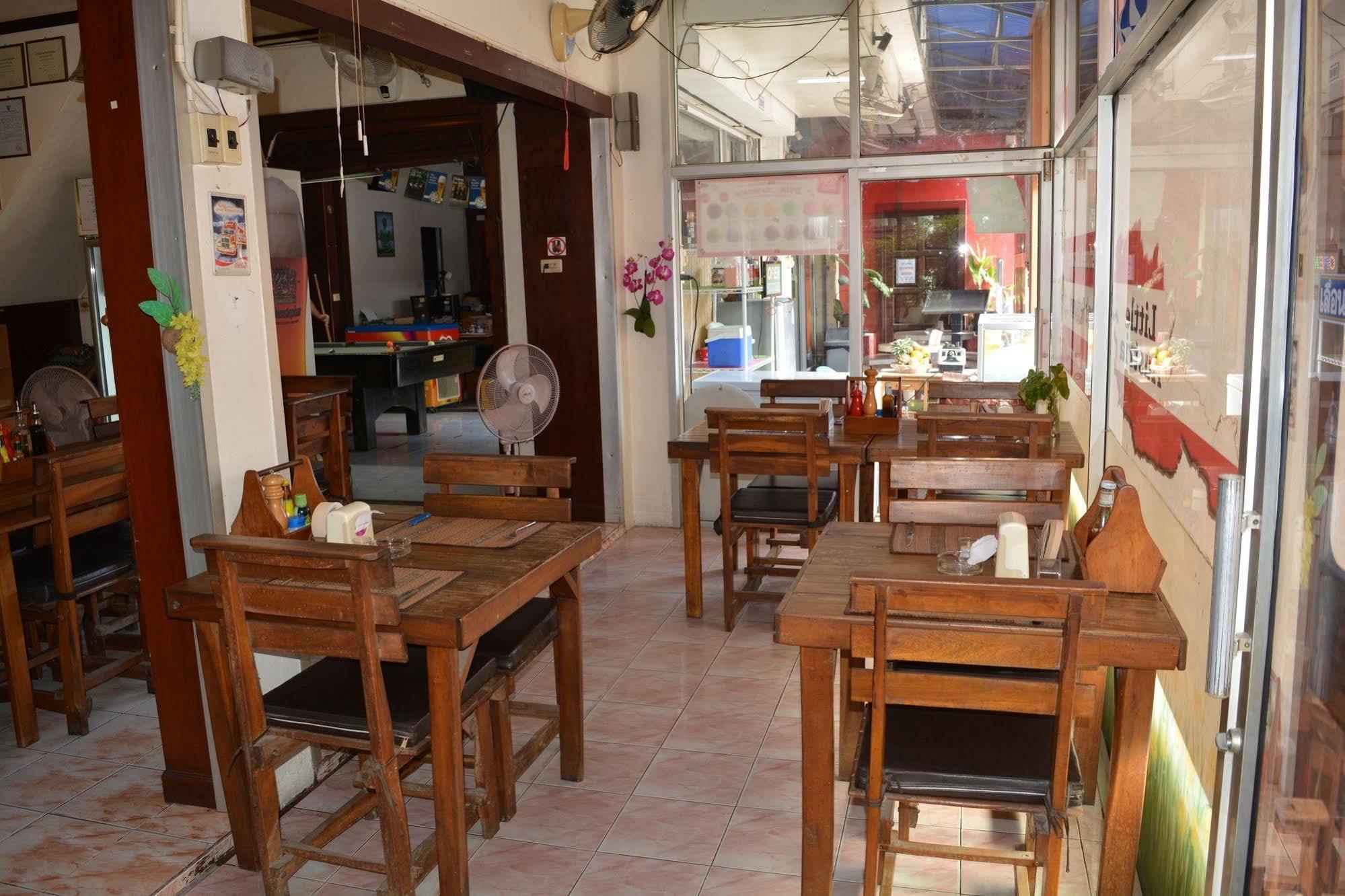 Little Austria Tams Guesthouse Chaweng Plajı Dış mekan fotoğraf