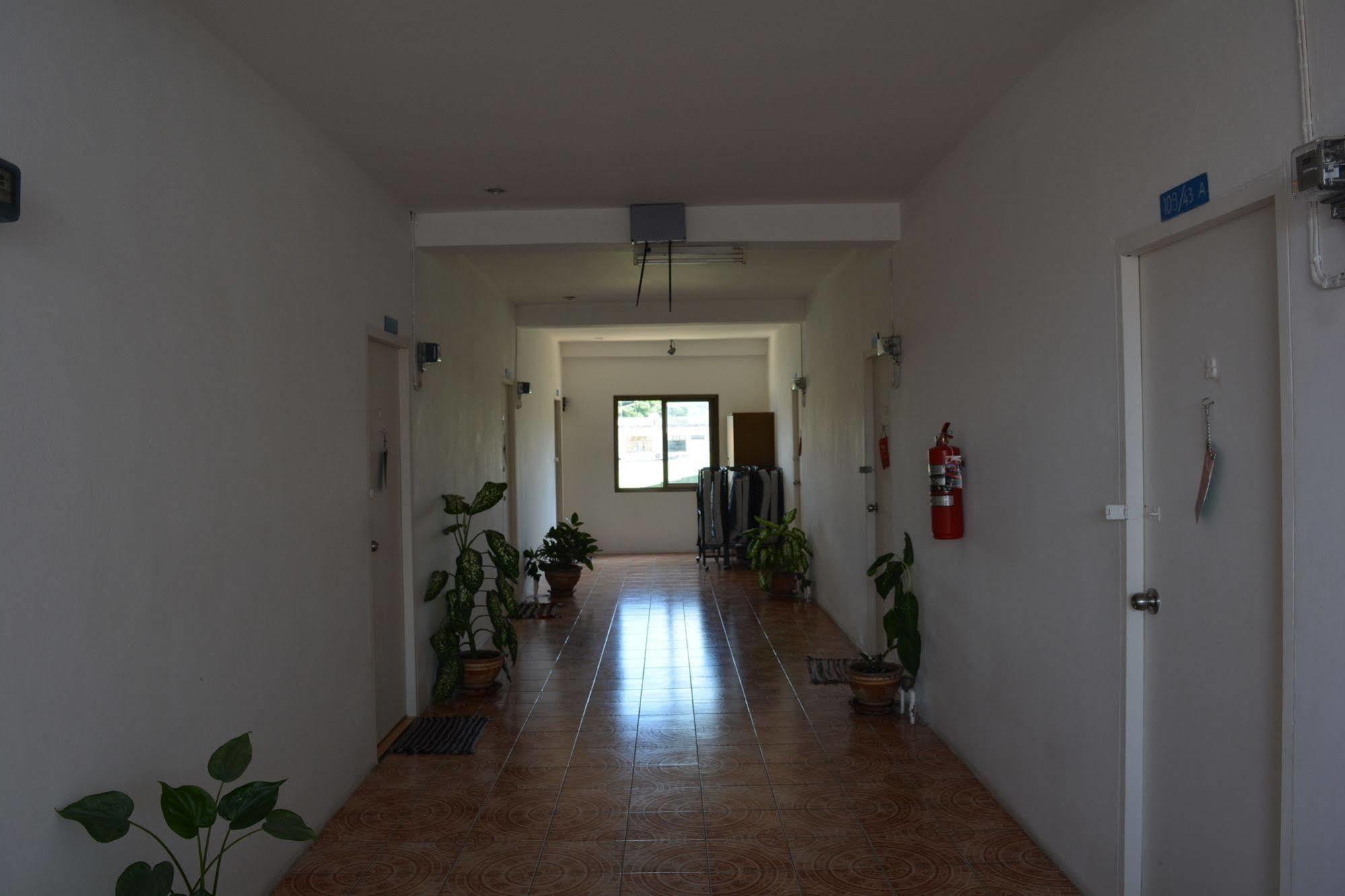 Little Austria Tams Guesthouse Chaweng Plajı Dış mekan fotoğraf