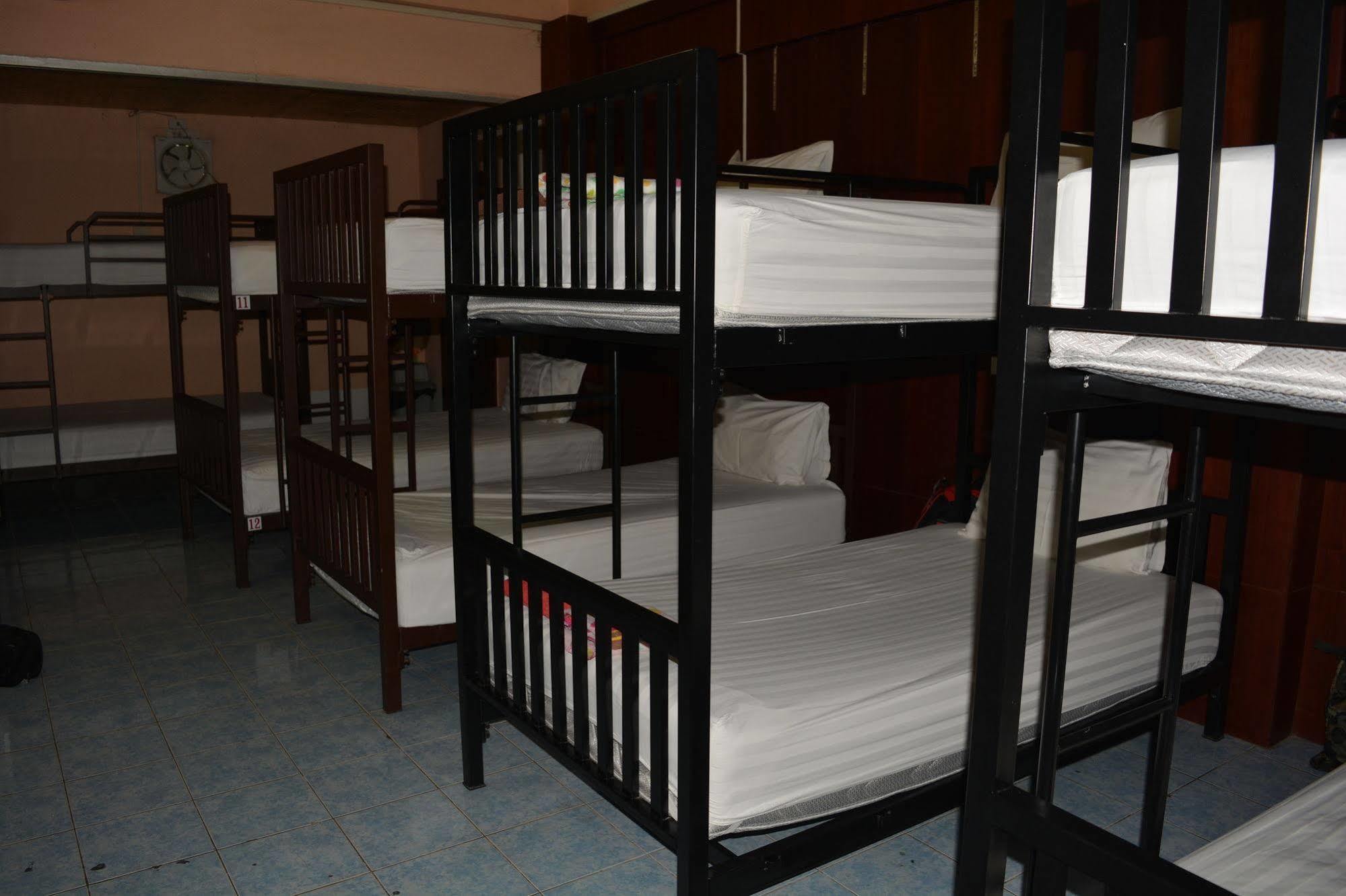 Little Austria Tams Guesthouse Chaweng Plajı Dış mekan fotoğraf
