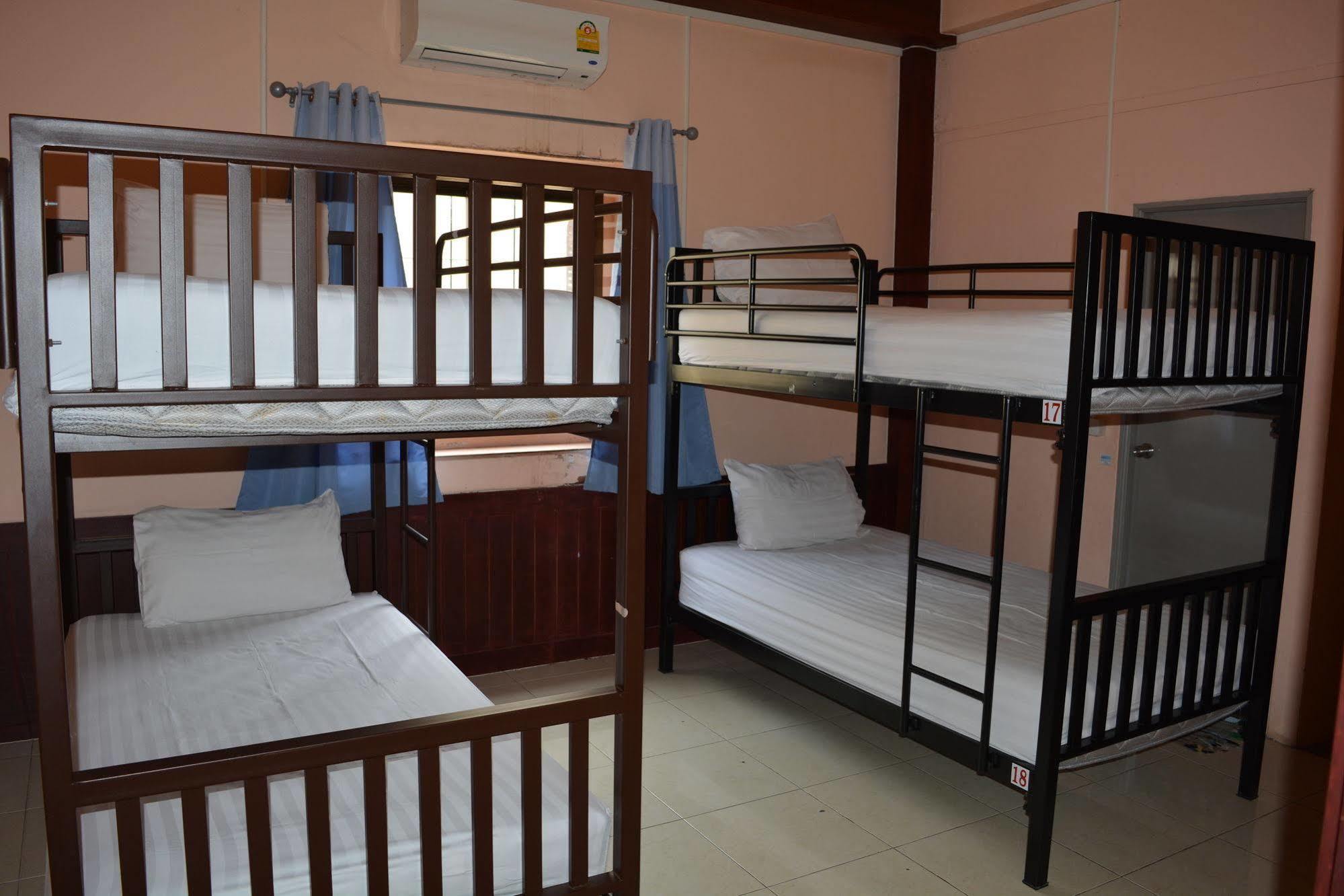 Little Austria Tams Guesthouse Chaweng Plajı Dış mekan fotoğraf