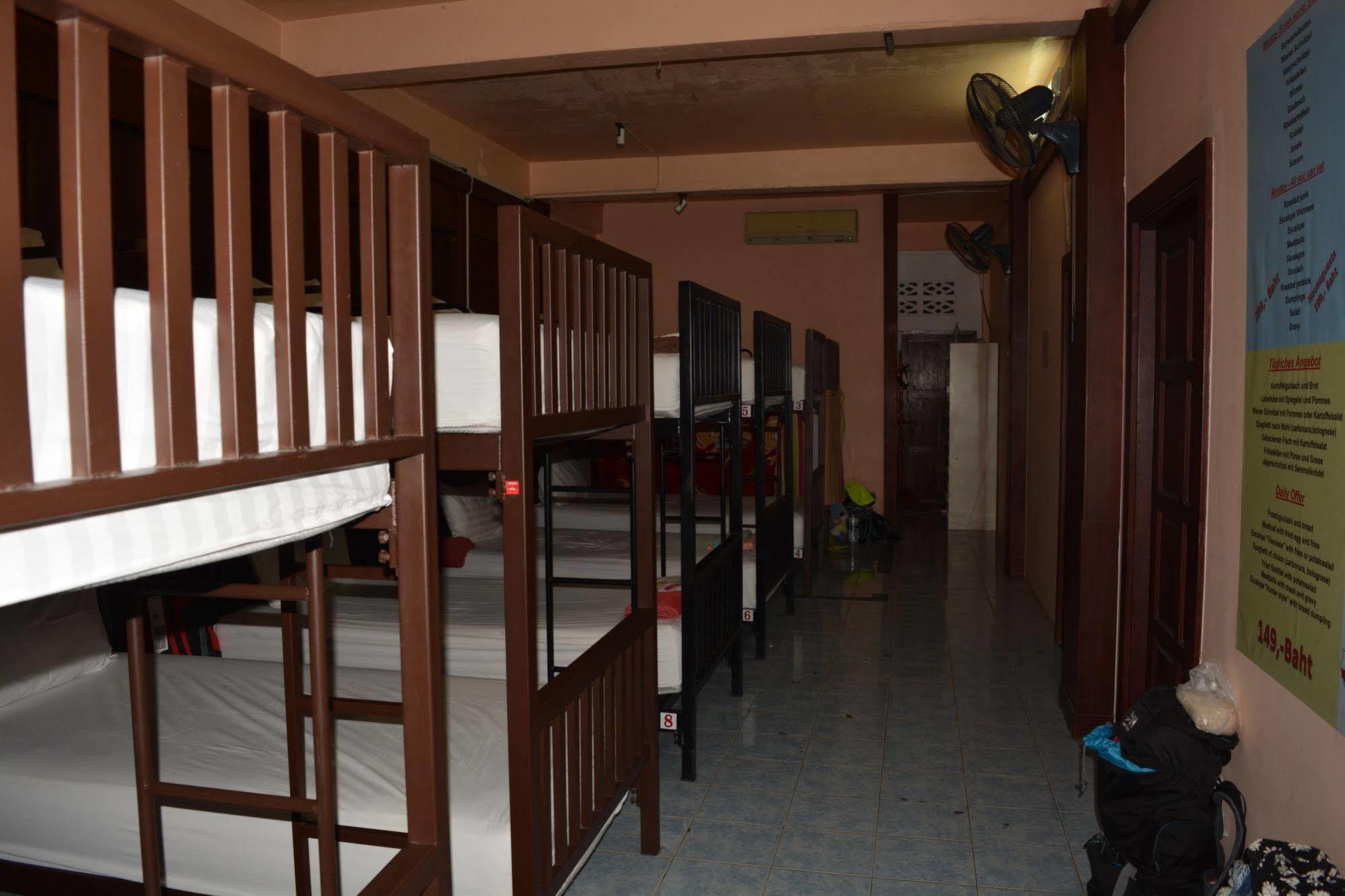 Little Austria Tams Guesthouse Chaweng Plajı Dış mekan fotoğraf