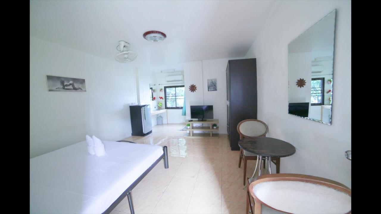 Little Austria Tams Guesthouse Chaweng Plajı Dış mekan fotoğraf