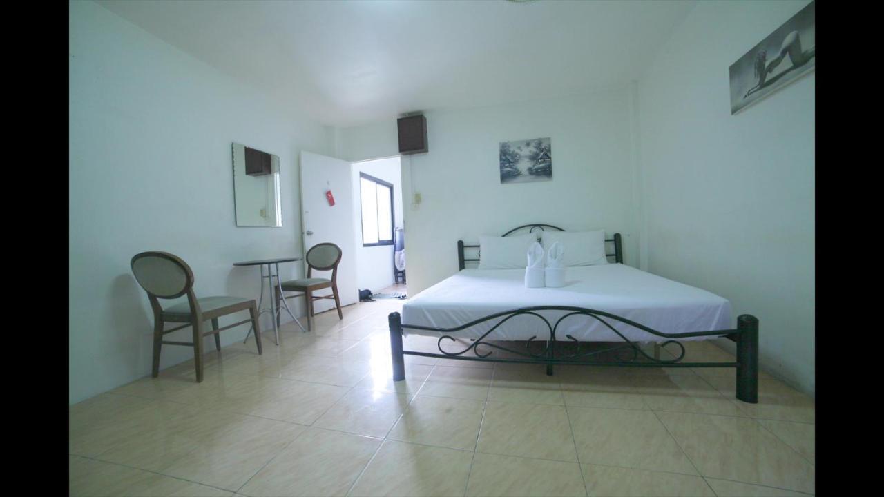 Little Austria Tams Guesthouse Chaweng Plajı Dış mekan fotoğraf